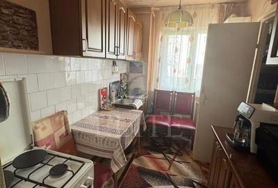 Apartament 3 camere în zona HERMES