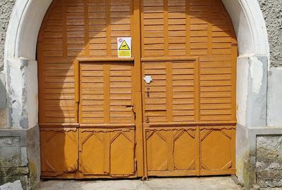 Casă cu 4 camere cu Teren 5000 Mp în Căprioara - 1