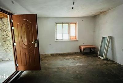 Casă cu 4 camere cu Teren 240 Mp în Central - 12