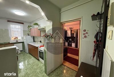 Apartament cu 2 camere decomandat în Vitrometan - 3
