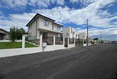 Casă individuală cu 4 camere în Păulești