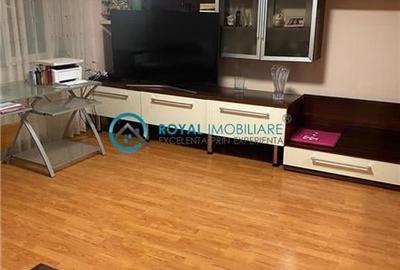 Apartament cu 3 camere decomandat, mobilat în 9 Mai