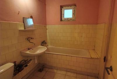 Apartament cu 2 camere decomandat în Rovinari - 5