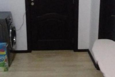 Apartament cu 3 camere decomandat în Fizicienilor
