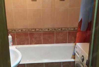 Apartament cu 3 camere decomandat în Badea Cârțan - 5