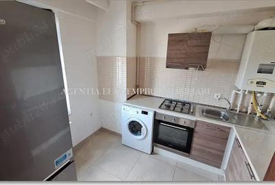 Apartament cu 3 camere decomandat în Km 5 - 6