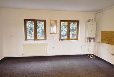 Apartament cu 4 camere semidecomandat în Andrei Mureșanu - 2