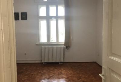 Oferim spre închiriere imobil pentru birouri - 14