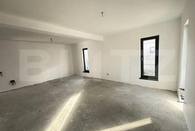 Casă cu Teren 331 Mp în Central - 3