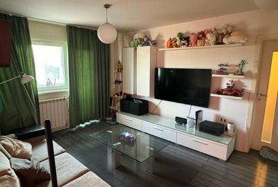 APARTAMENR 3 CAMERE 3/8 2 GR SANITARE BL 1981 VEDERE SUPERBA PARC MOBILAT - 3