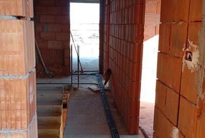 Casă cu 4 camere cu Teren 250 Mp în Chișoda - 15