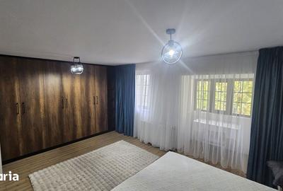 Casă cu 4 camere cu Piscina în Central - 10