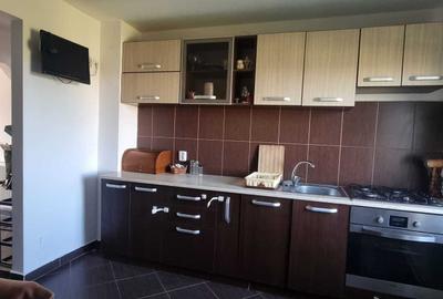 Apartament cu 3 camere decomandat în 2 Moldoveni - 3