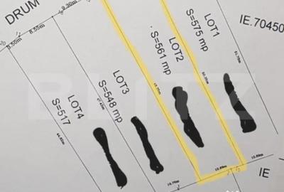 Teren de 561 mp, în Central