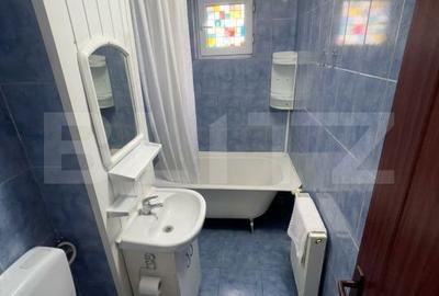 Apartament cu 3 camere decomandat în Micro 4 - 12