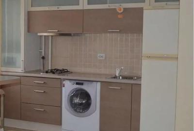 Garsonieră decomandată în Complex Studențesc