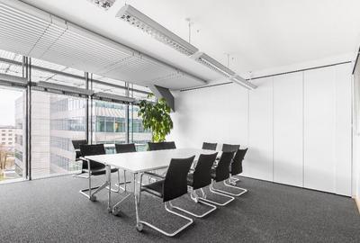 Rezerva?i un loc de munca rezervat in colaborare, in Spaces Campus 6 - 1