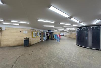 Spațiu comercial, de 40 mp, în Central - 6
