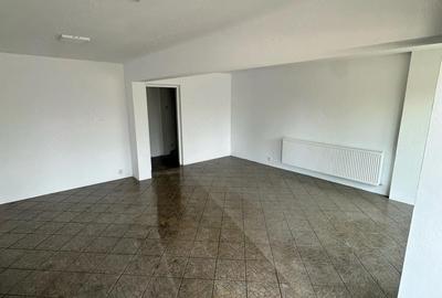 Spațiu comercial, de 50 mp, în Central - 2