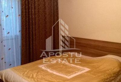 Apartament cu 3 camere decomandat, mobilat în Bucovina