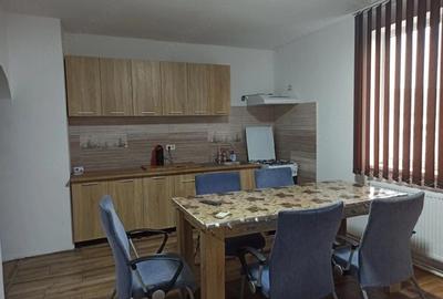 Casă cu 15 camere cu Teren 1000 Mp în Central - 6