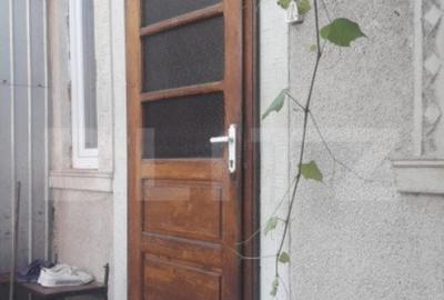 Casă cu 5 camere cu Teren 150 Mp în Central