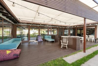 Casă individuală cu 11 camere cu Canalizare în Rediu - 4