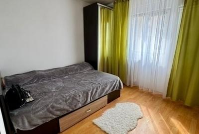 Apartament cu 2 camere semidecomandat în Podu Roș