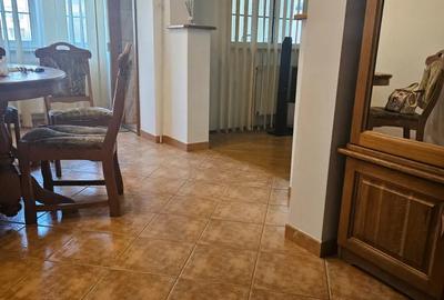 Apartament 3 camere 2 bai si boxa Calea lui Traian - 2