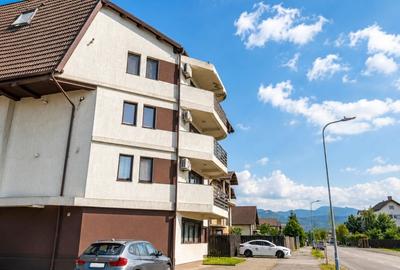 Apartament cu 3 camere, mobilat în Tractorul - 29