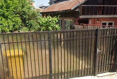 Teren de vanzare in suprafata de  530 mp cu posibilitate constructie duplex