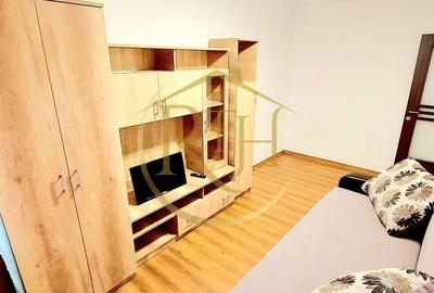 Oferim spre inchiriere, apartament cu 2 camere decomandat, Complex - 6