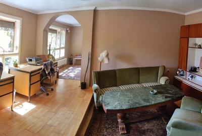 Casă cu 4 camere nedecomandat în Soarelui - 6