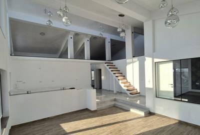 Casă cu 4 camere în Bucium - 8