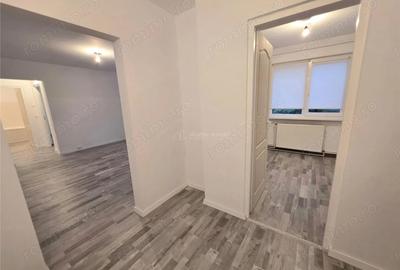 Apartament cu 2 camere semidecomandat în Micro 3 - 3