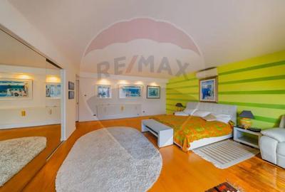 Casă cu 4 camere cu Teren 921 Mp în Subcetate - 11