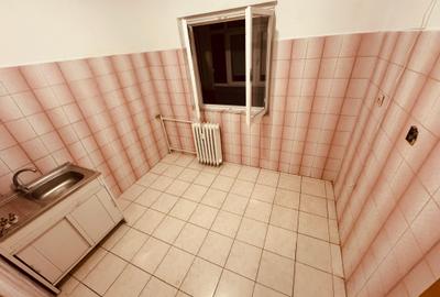 Apartament cu 3 camere decomandat în Sălaj - 9