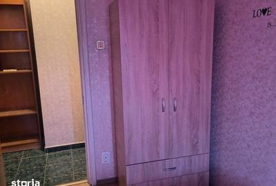 Apartament cu 4 camere decomandat în Apărătorii Patriei - 1