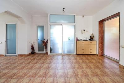 Vanzare Casa zona Tractorul, teren aferent 700 mp - 33