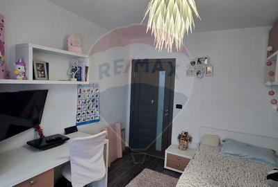 Apartament Central cu 4 Camere  in Chisineu-Cris - 24