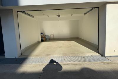 Apartament cu 5 camere decomandat, mobilat în Bd. Coșbuc - 10