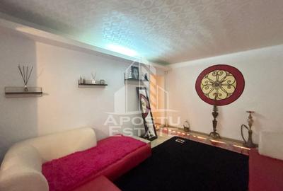 Apartament cu 3 camere, semidecomandat, centrala, zona Take Ionescu - 2