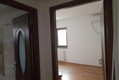 Apartament de vanzare - 3