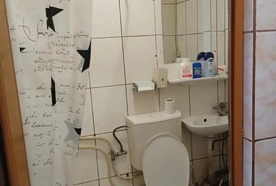 Inchiriez camera stil garsoniera - 2