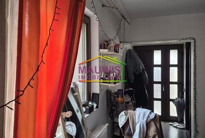 Casă cu 6 camere cu Teren 251 Mp în Central - 1