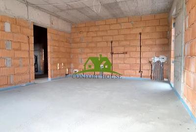 Apartament cu 3 camere decomandat în Traian - 13