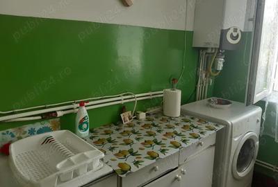 Vanzare Apartament 2 cam. cf.1 semidec. etajul 4 din 4, mobilat pe Bld. Iindependentei - CEC - 12