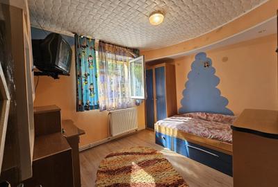 Apartament 2 camere, decomandat, etaj 2 - 4