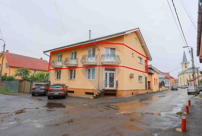 Apartament la Casa, 4 Camere de Inchiriat, Zona Case Velenta - 1
