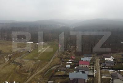 Teren de 3470 mp, în Ocnița - 9